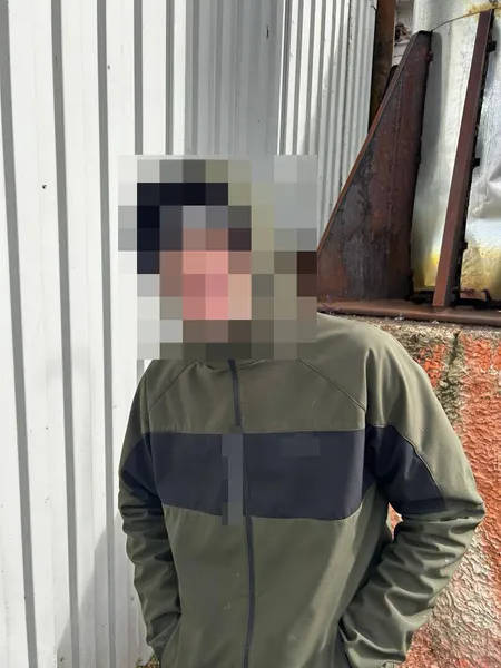 Шкарпетки, кава і коньяк: на Волині впіймали дивного грабіжника-клептомана (фото)