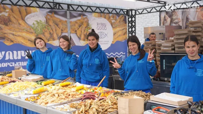 Як минув перший день ювілейного Food Fest у Луцьку (фото)