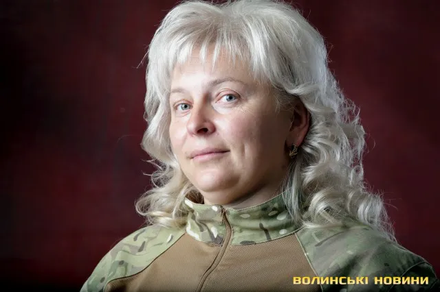«З чорних пакетів на ноги тече кров»: капеланка з Луцька возить з передової тіла військових